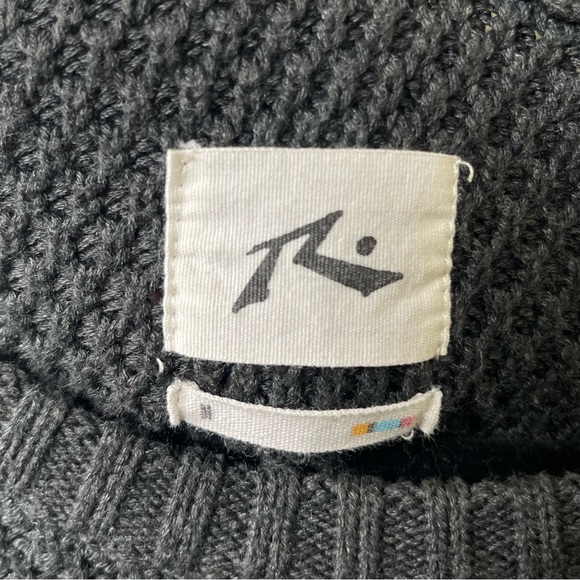 Rusty Sweater - Picture 3 of 3